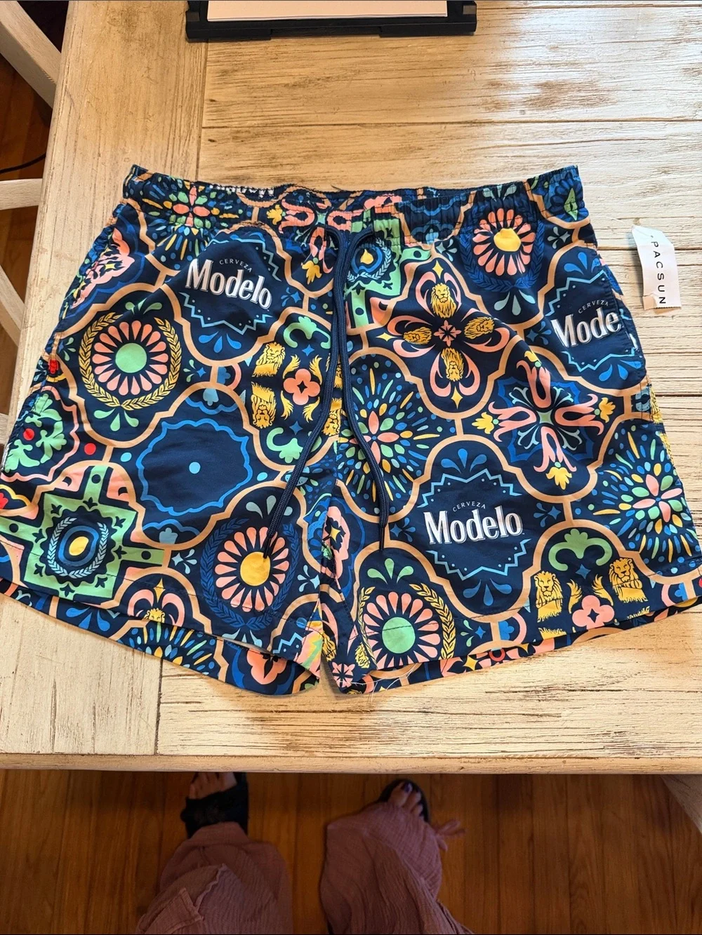 Modelo swim shorts